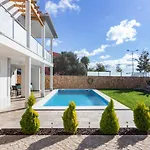 Luxury Vau Beach Villa With Private Heated Pool