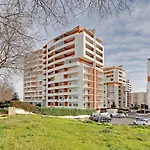 Praia Da Rocha Tower With Pool By Homing