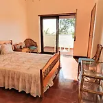 Lovelystay - The Algarvean Oasis