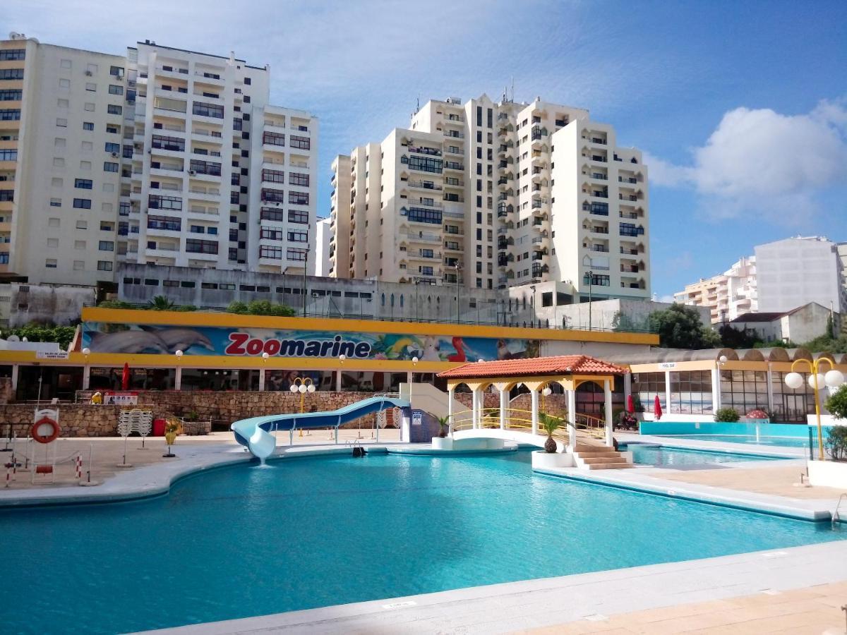 Beachside Retreat: 2br With Pool And Views Portimao