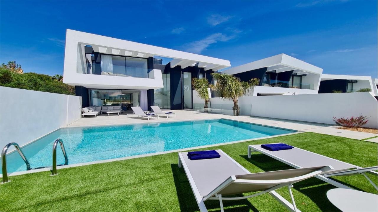 Willa Onesixone-cleverdetails, Luxury Villa, Sleeps 8 Adults 2 Children, Private Pool And Jacuzzi