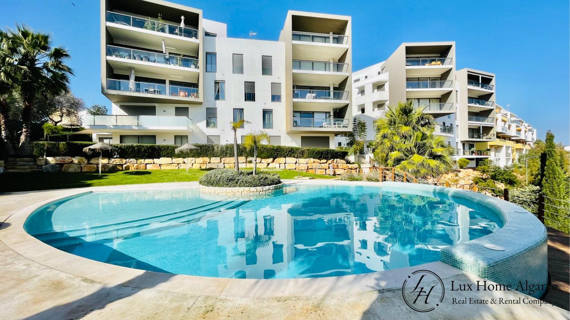 Casa Chic - Super Modern - Terrace - Pool - Garden Apartment