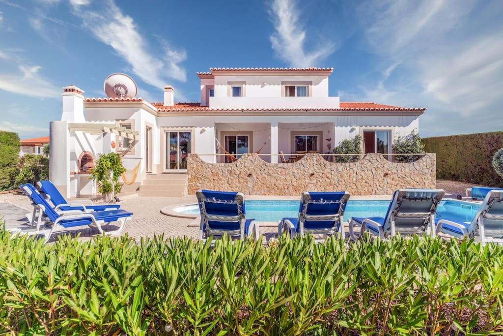 Stunning Seaside With Swimming Pool Casa de Férias Vales (Faro)