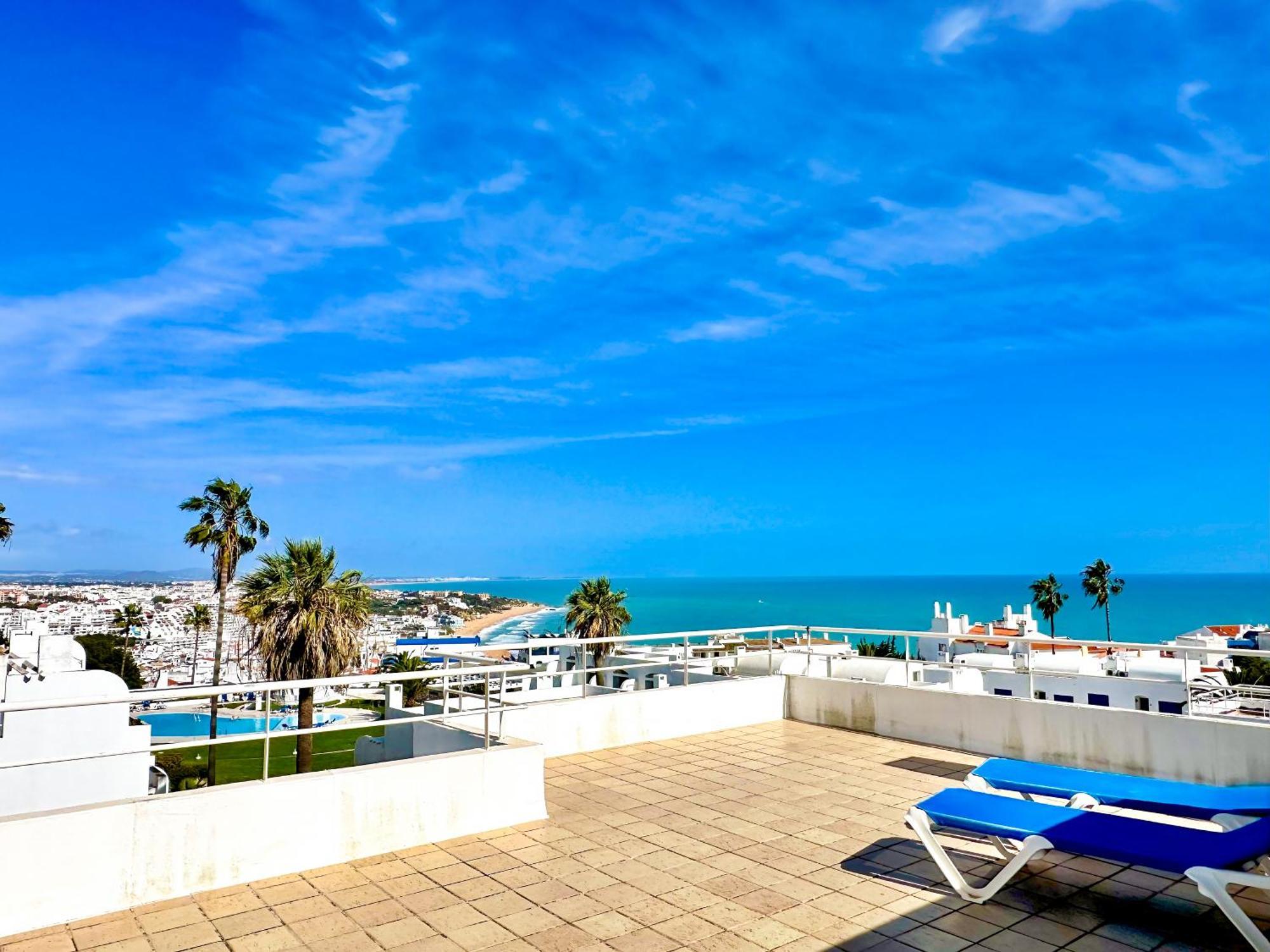 Stunning Sunrise & Sunset Rooftop By Becherish Apartament Albufeira