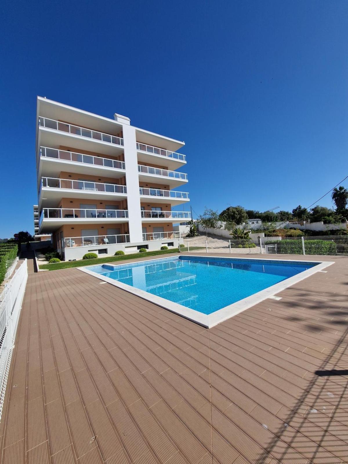 Apartment Modern With Pool And Close To The