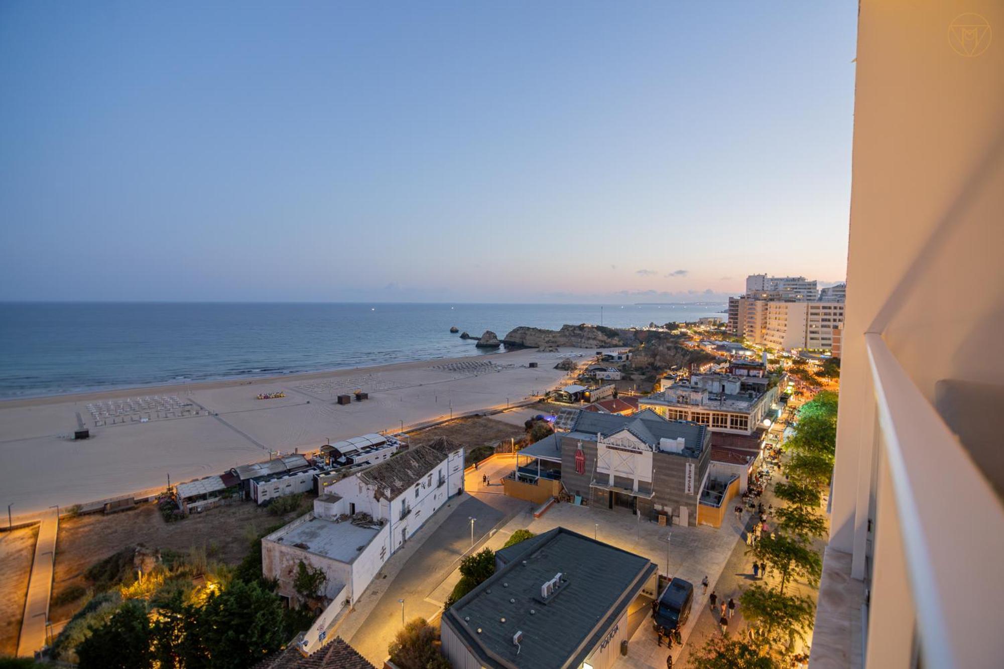 Apartment Da Rocha - By The Sea Portimao